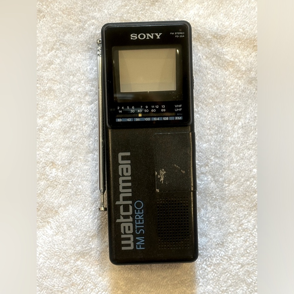 SONY Walkman FD-35A TV/Radio, Made in Tokyo, 1987